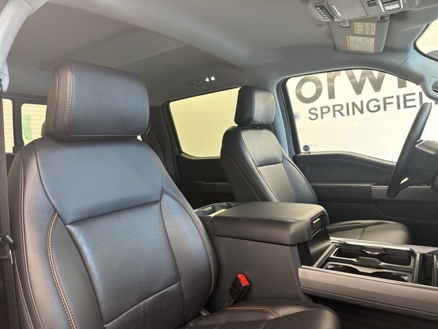 2025 Ford F-350 Lariat photo 17