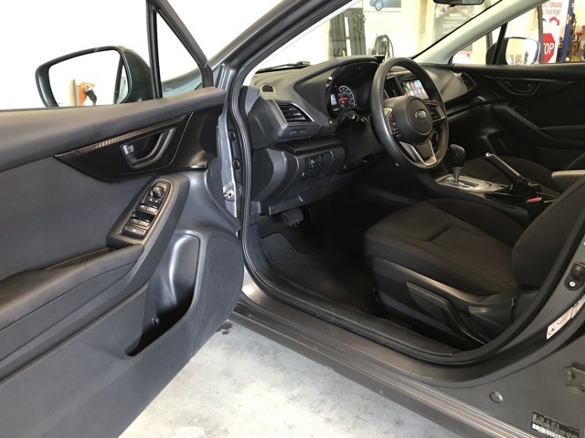 2019 Subaru Impreza 2.0i photo 11