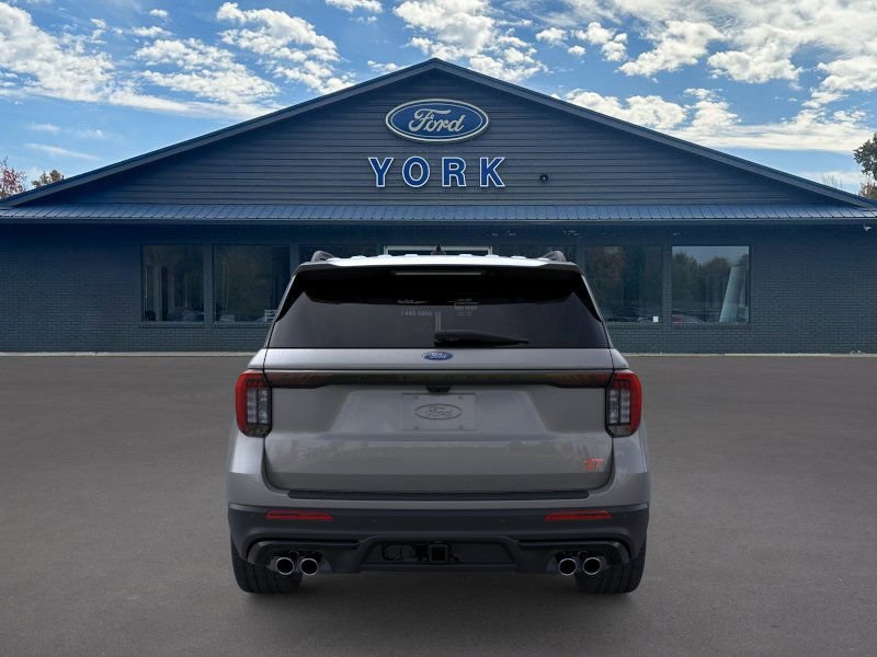 2026 Ford Explorer ST photo 3