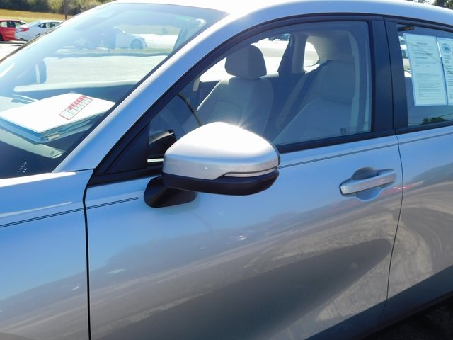 2025 Honda HR-V LX photo 8
