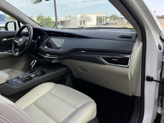 2023 Cadillac XT4 Luxury photo 19