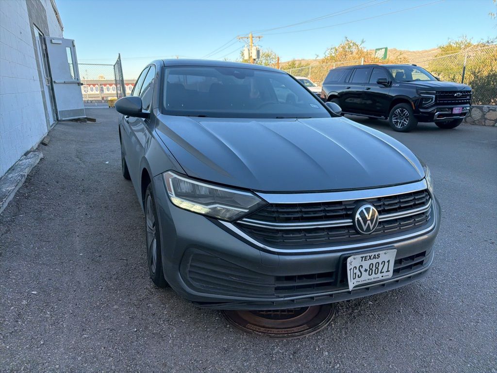 2023 Volkswagen Jetta 1.5T SE photo 2