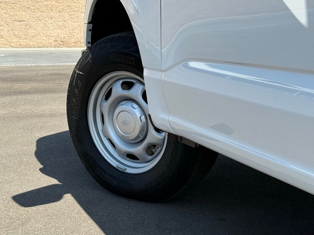 2025 Ford F-150 XL photo 16