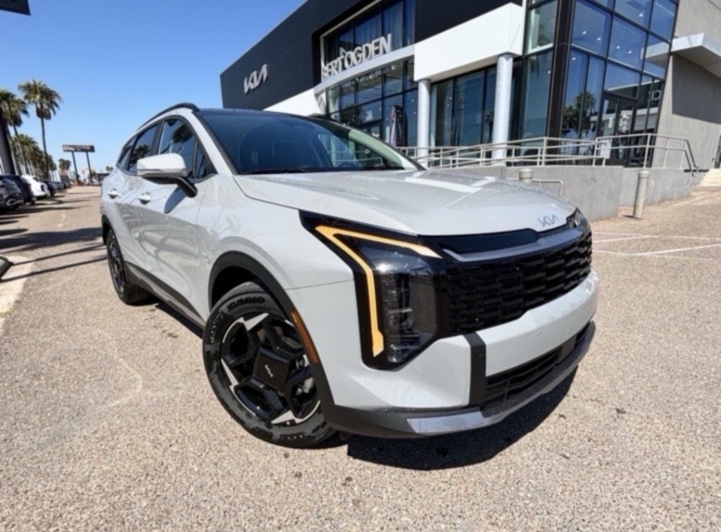 2026 Kia Sportage EX's photo