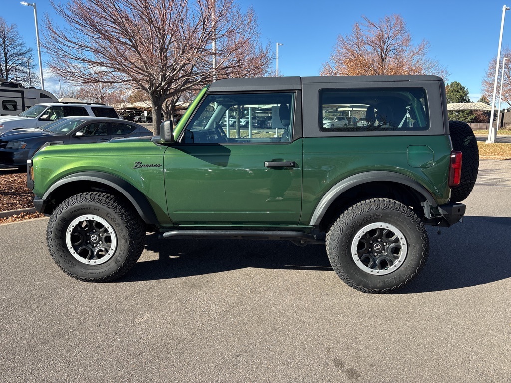 2022 Ford Bronco Base photo 2