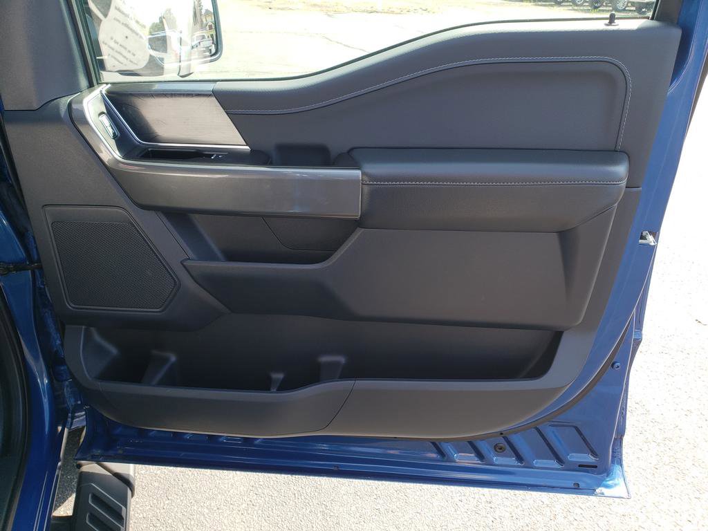 2023 Ford F-150 XLT photo 16