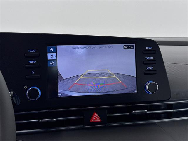 2025 Hyundai Elantra SEL Sport photo 18