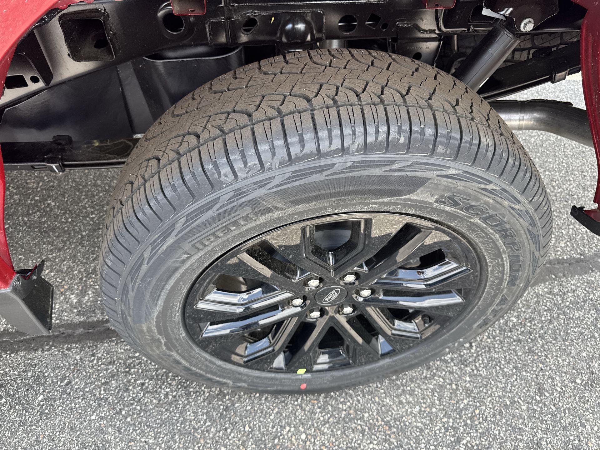 2025 Ford F-150 XLT photo 2