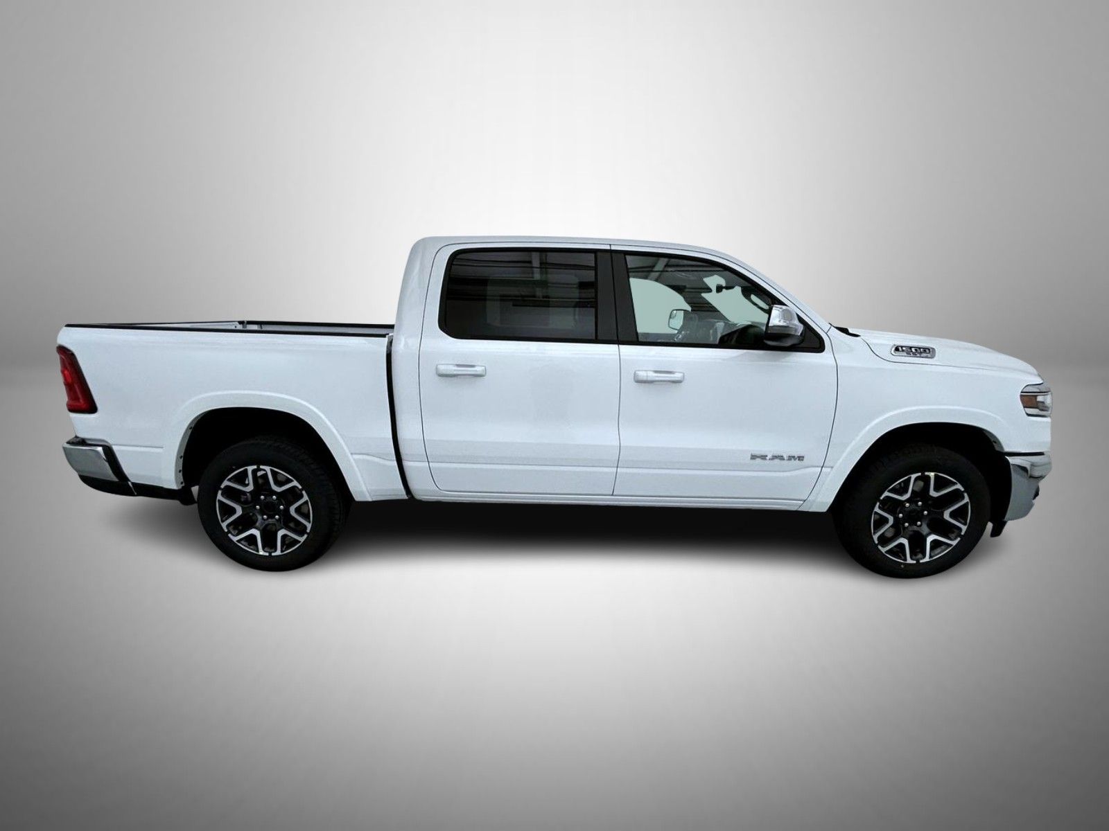 2025 Ram 1500 Laramie photo 4