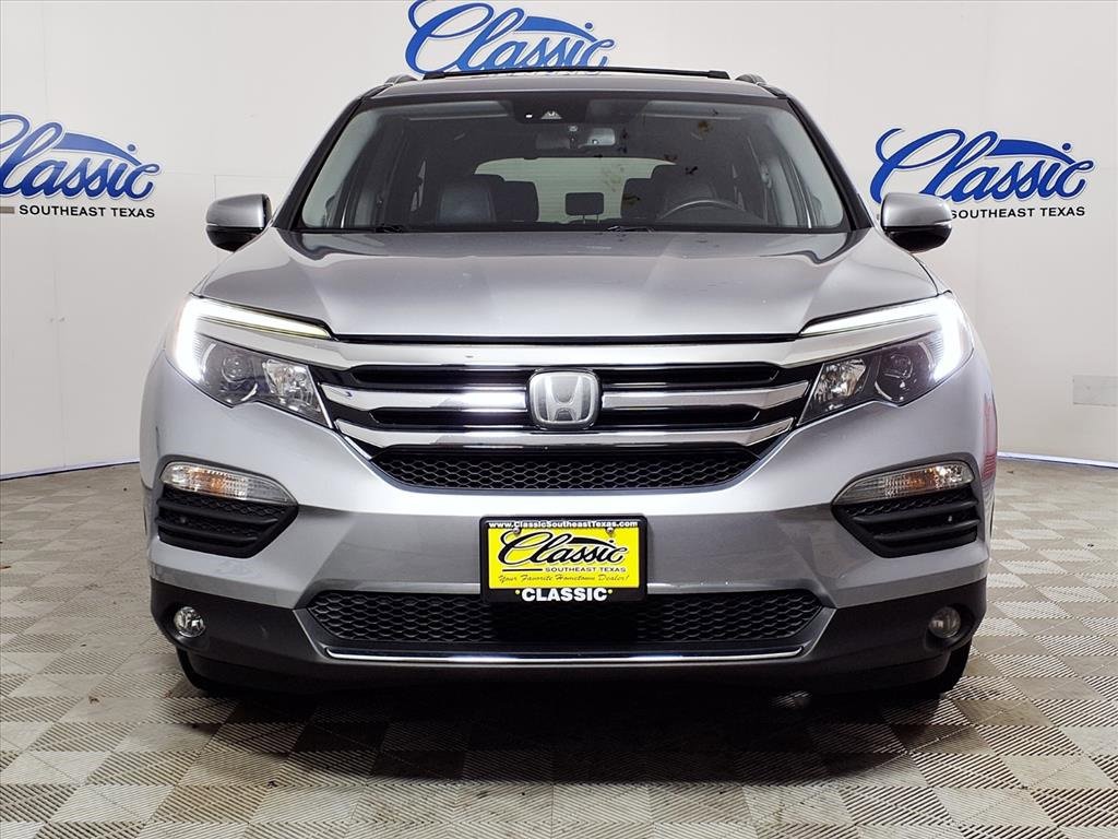 2016 Honda Pilot Elite photo 21