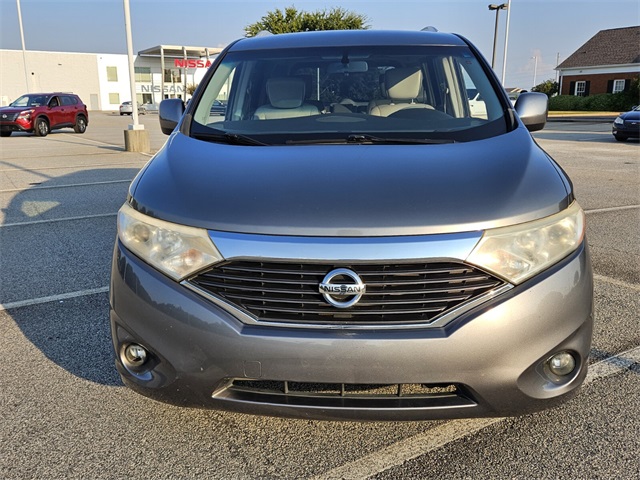 2014 Nissan Quest SV photo 2