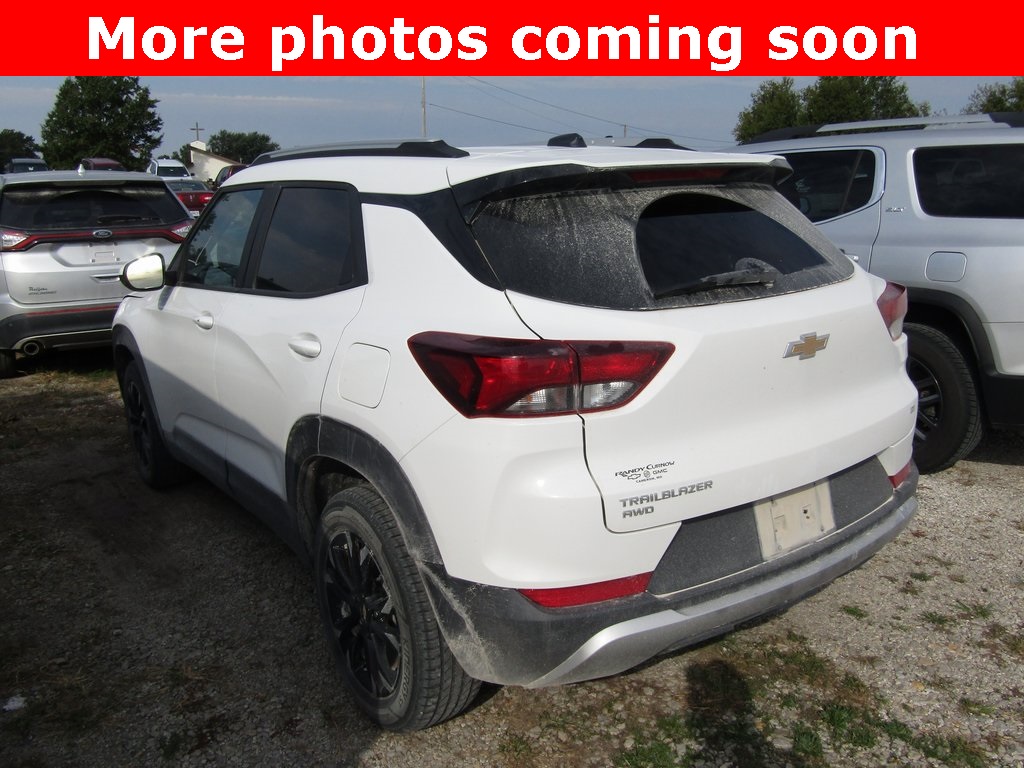 2023 Chevrolet Trailblazer LT photo 3