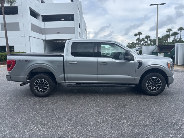 2022 Ford F-150 XLT photo 2