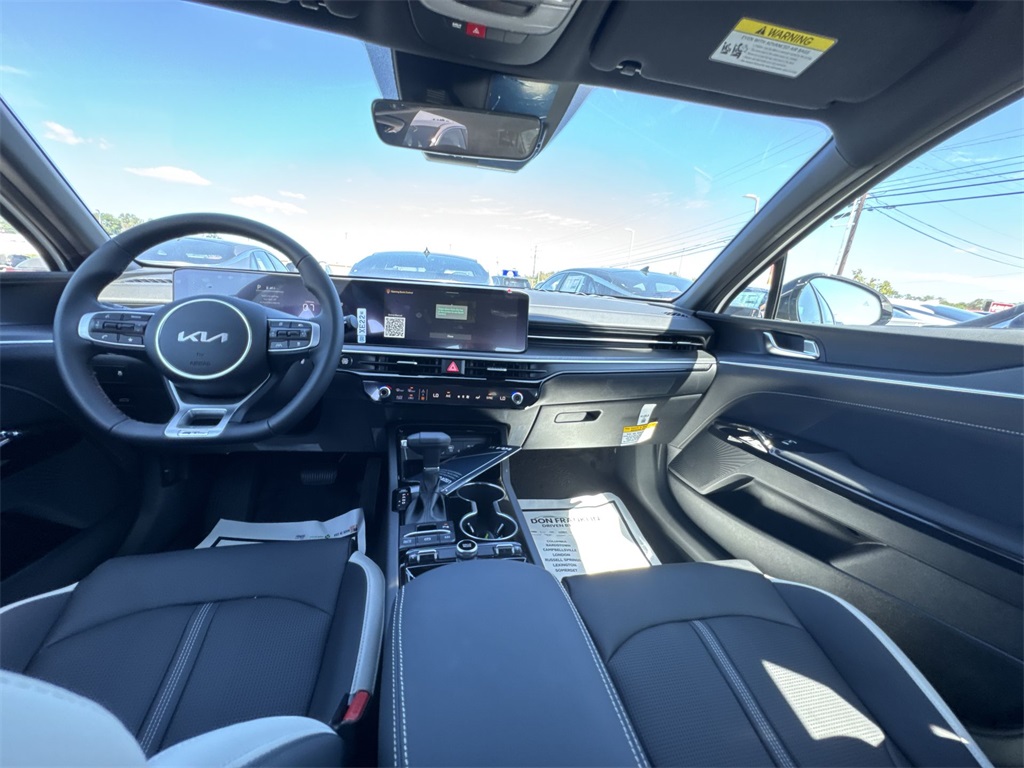 2026 Kia K5 GT-Line photo 10