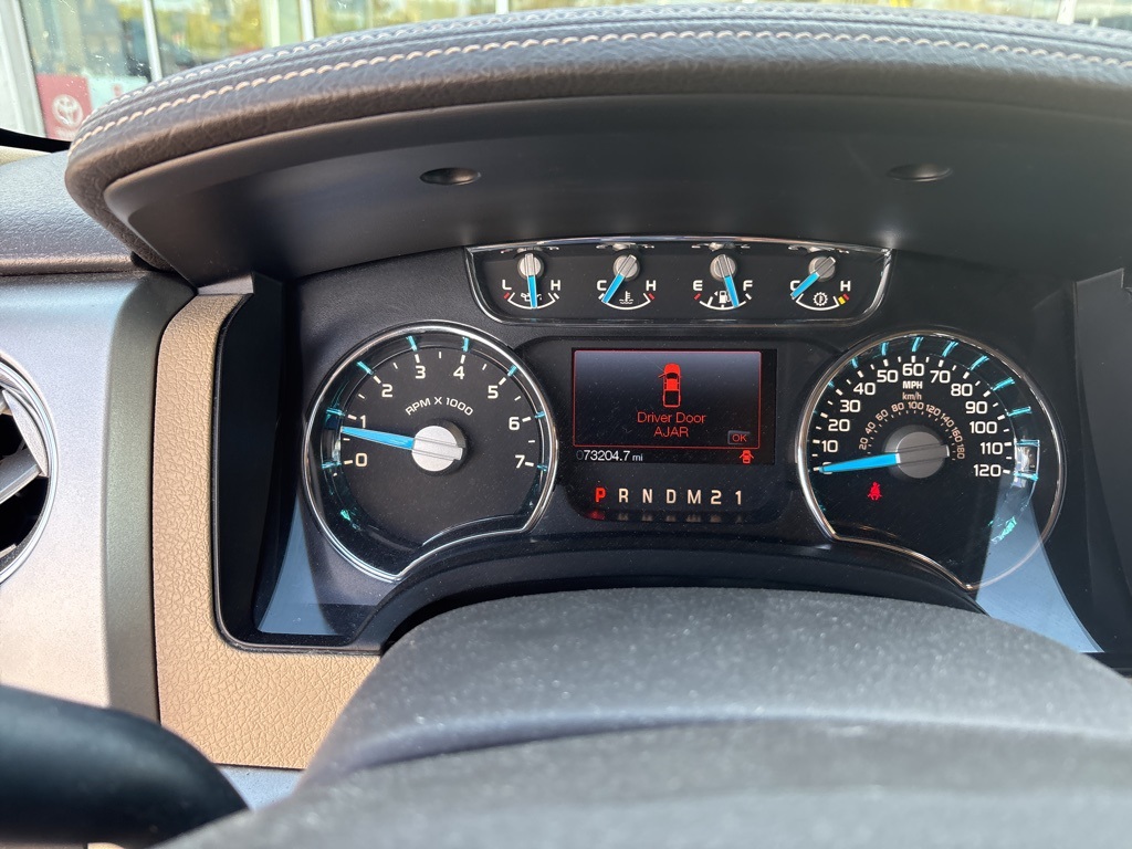 2014 Ford F-150 Lariat photo 2