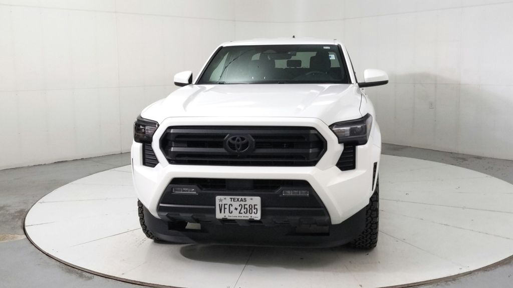 2024 Toyota Tacoma SR5 photo 8