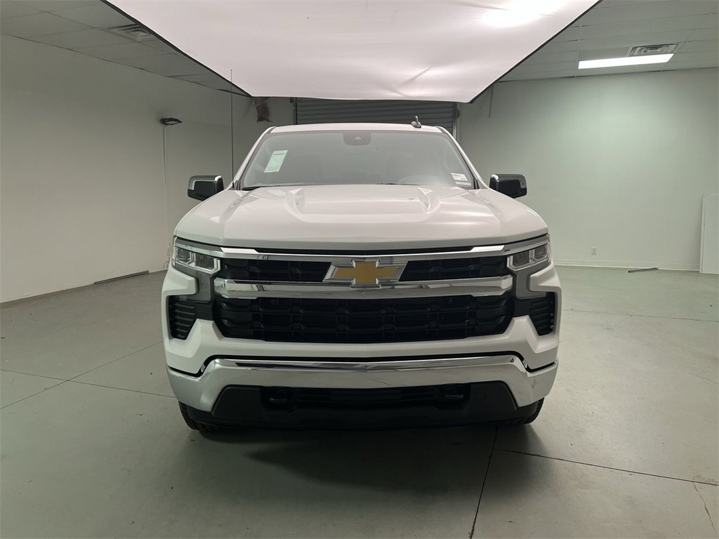 2026 Chevrolet Silverado 1500 LT photo 3