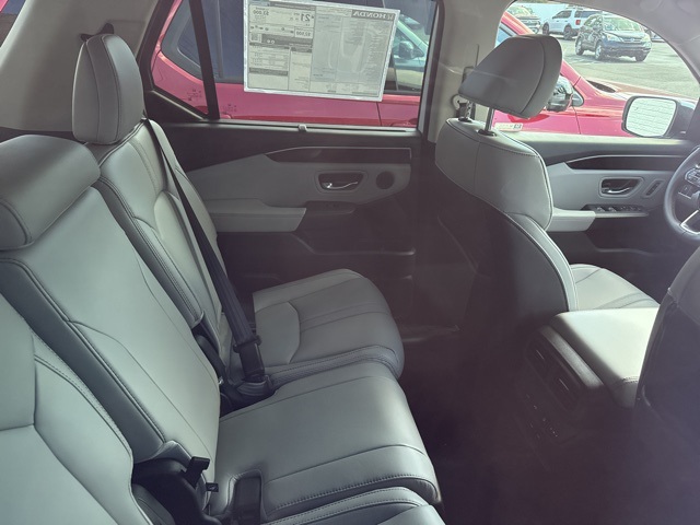 2025 Honda Pilot EX-L photo 8