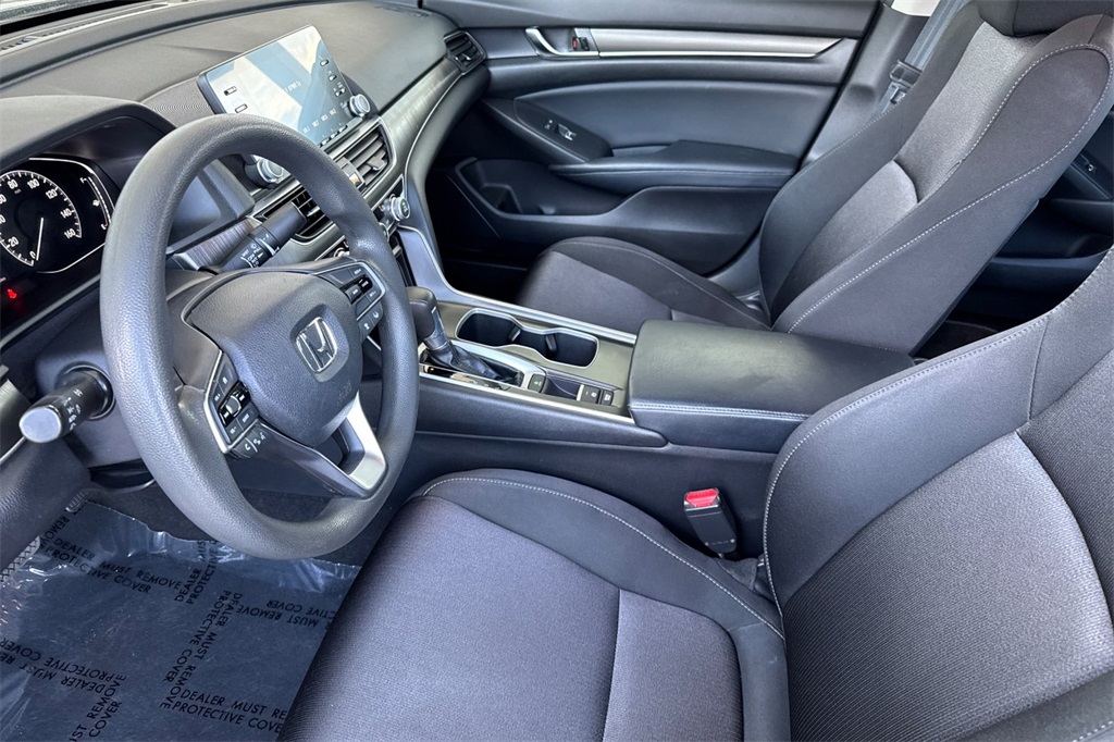 2018 Honda Accord LX photo 13
