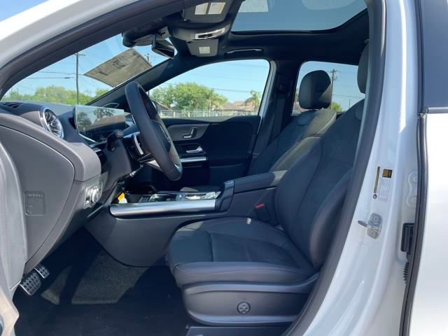2025 Mercedes Benz GLA 250 photo 18