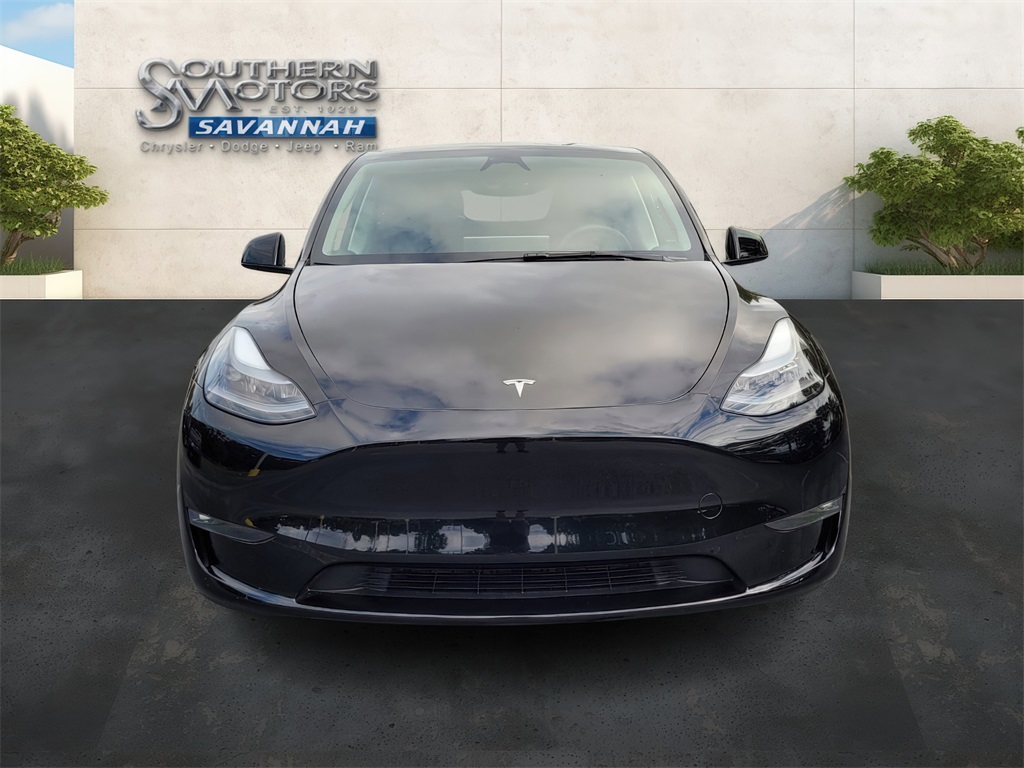2025 Tesla Model Y Long Range photo 8