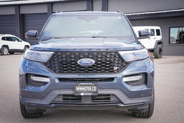 2022 Ford Explorer ST photo 3
