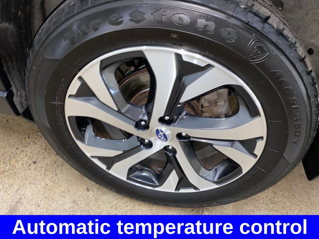 2021 Subaru Outback Touring photo 12