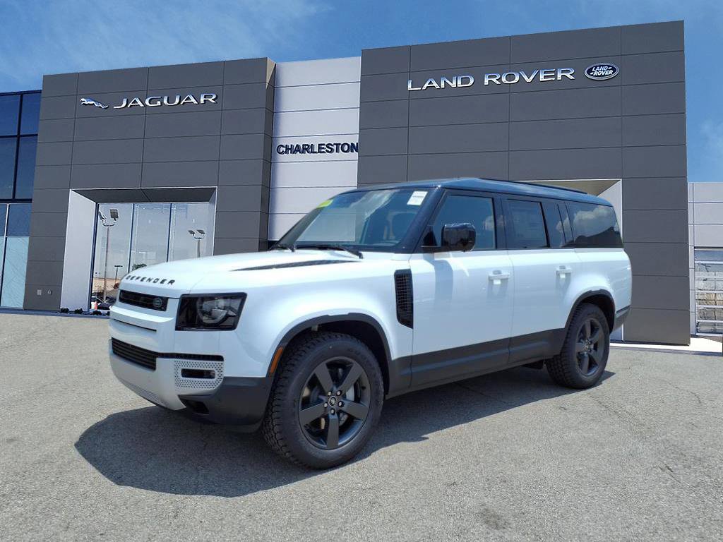 2025 Land Rover Defender S's photo