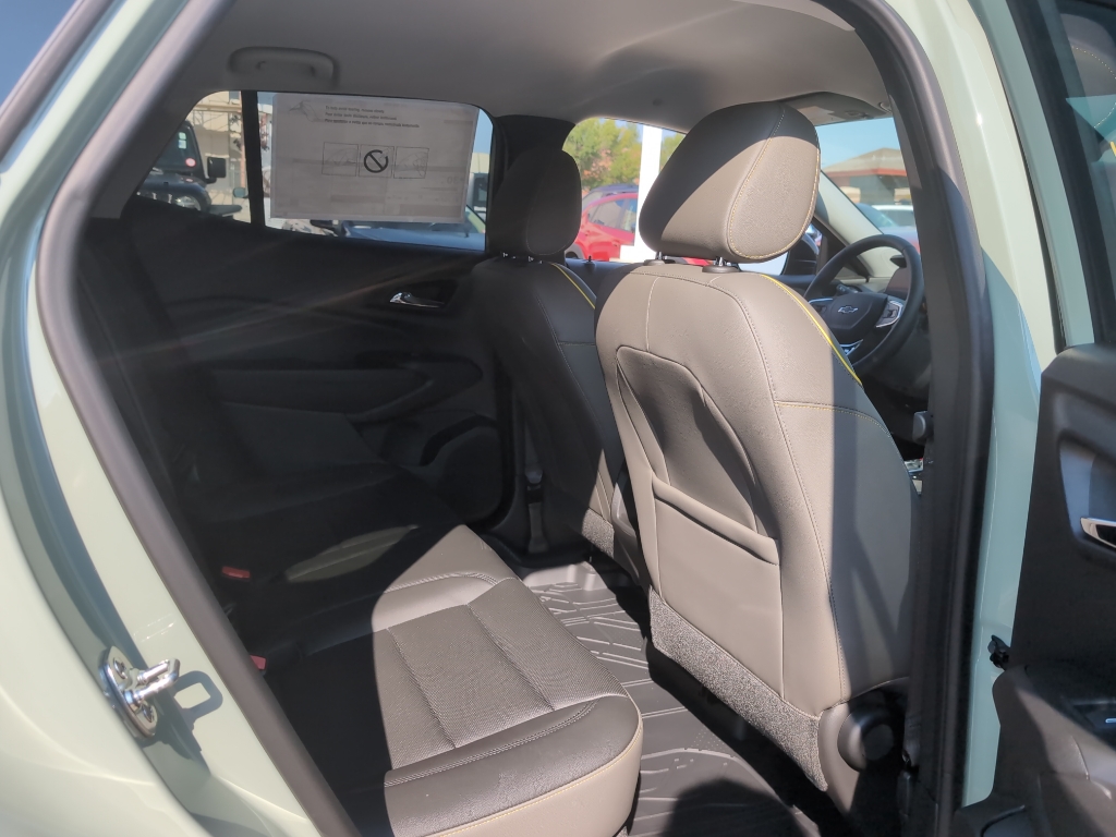 2025 Chevrolet Trax ACTIV photo 29
