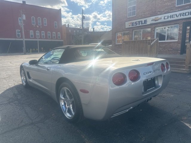 2004 Chevrolet Corvette Base photo 4