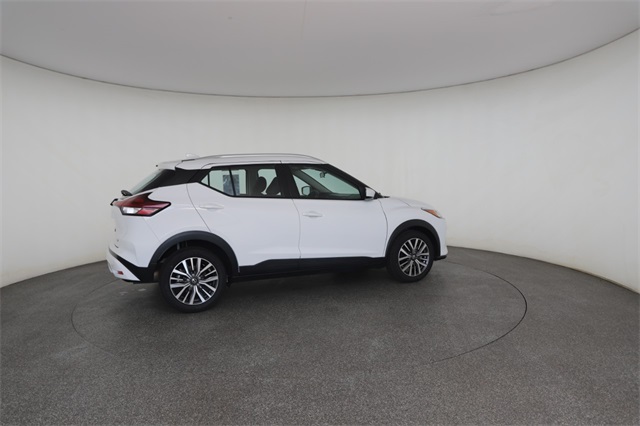 2021 Nissan Kicks SV photo 21