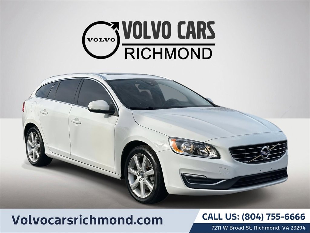 2016 Volvo V60 Premier's photo