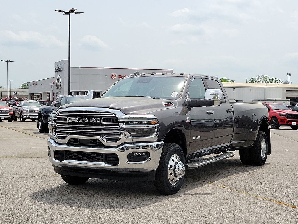 2025 Ram 3500 Laramie photo 2