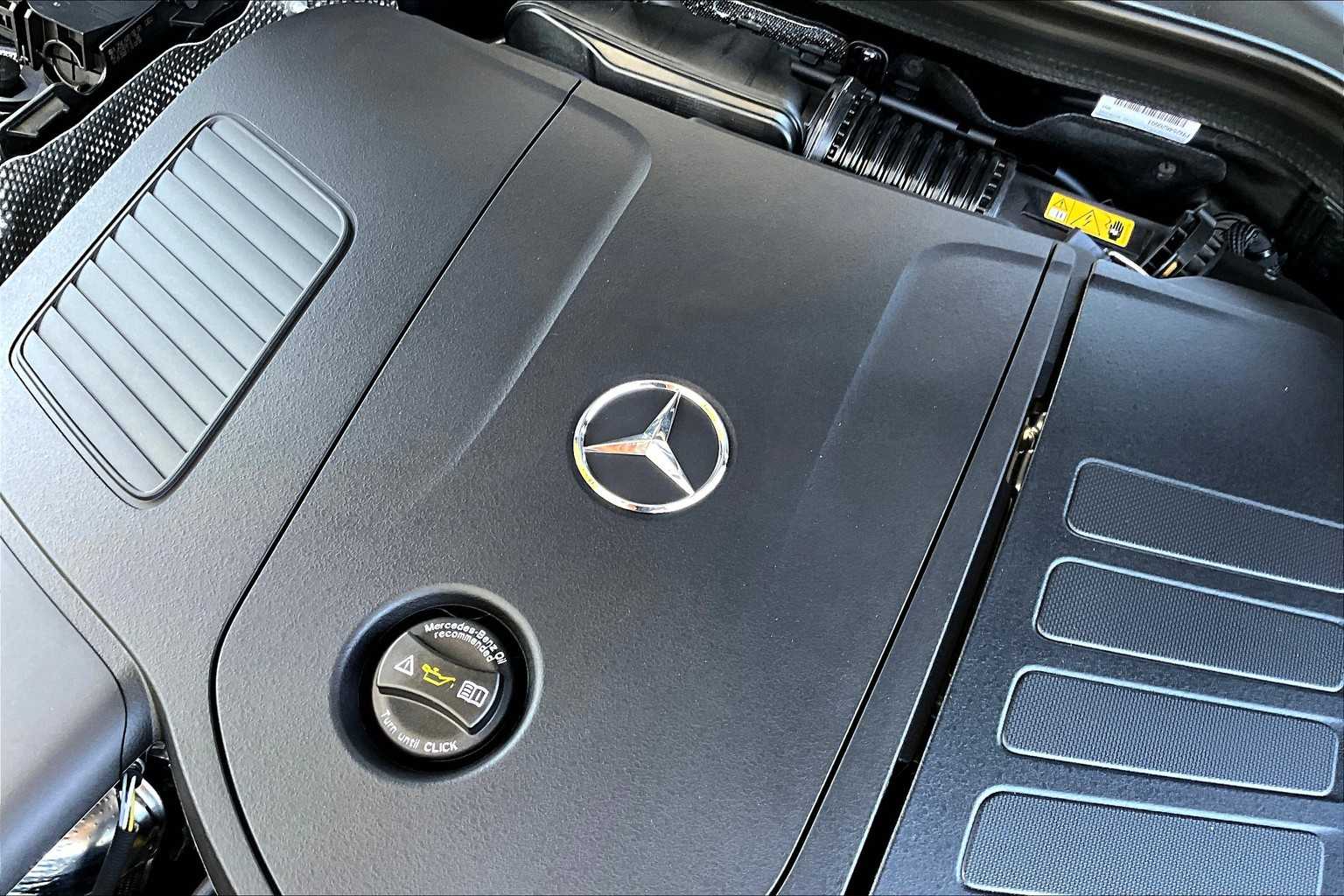 2026 Mercedes Benz GLC 300 photo 18