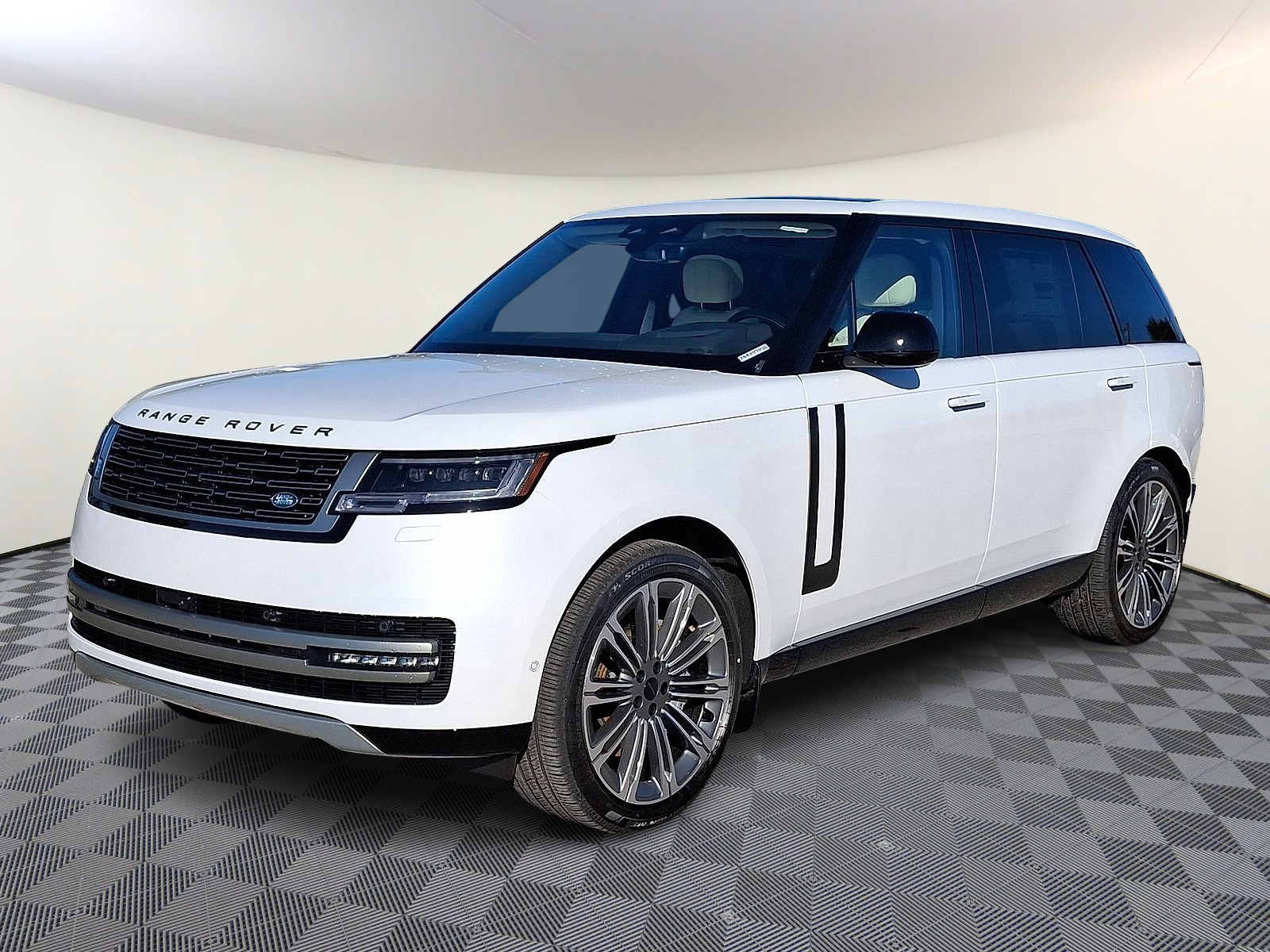 2026 Land Rover Range Rover SE's photo