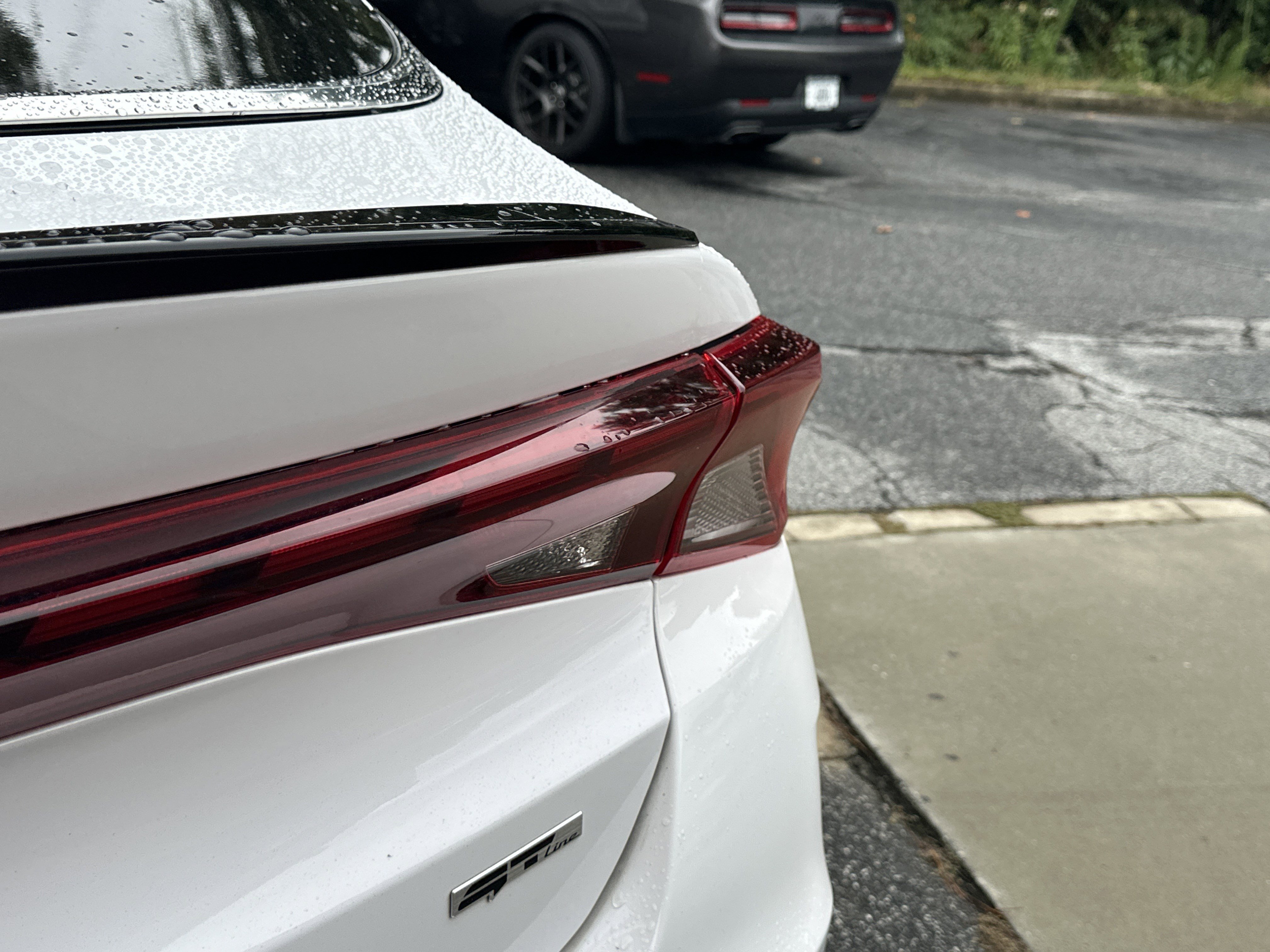 2024 Kia K5 GT-Line photo 2