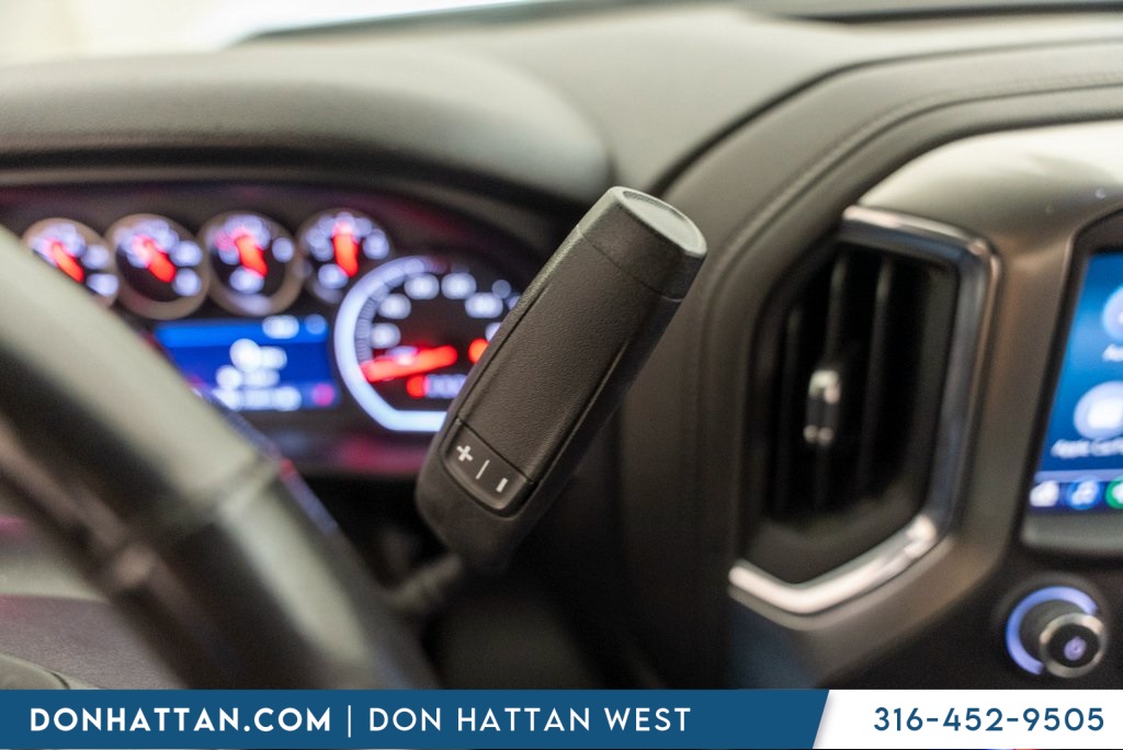 2021 Chevrolet Silverado 1500 RST photo 16