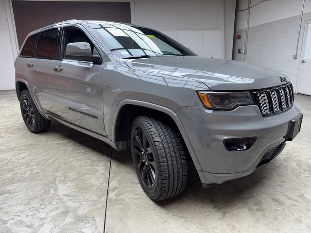 2020 Jeep Grand Cherokee Altitude photo 5