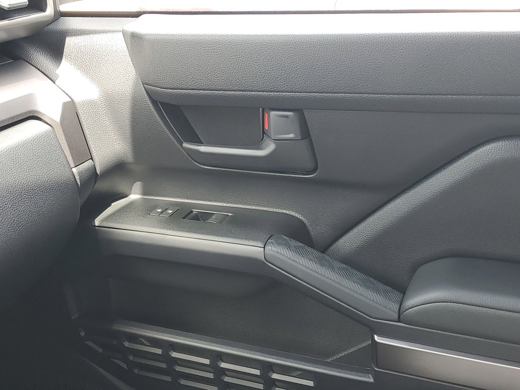 2025 Toyota 4Runner SR5 photo 22