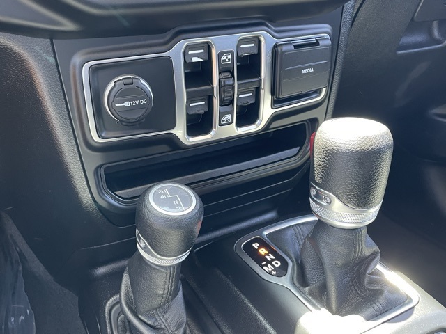 2021 Jeep Wrangler Unlimited Islander photo 27