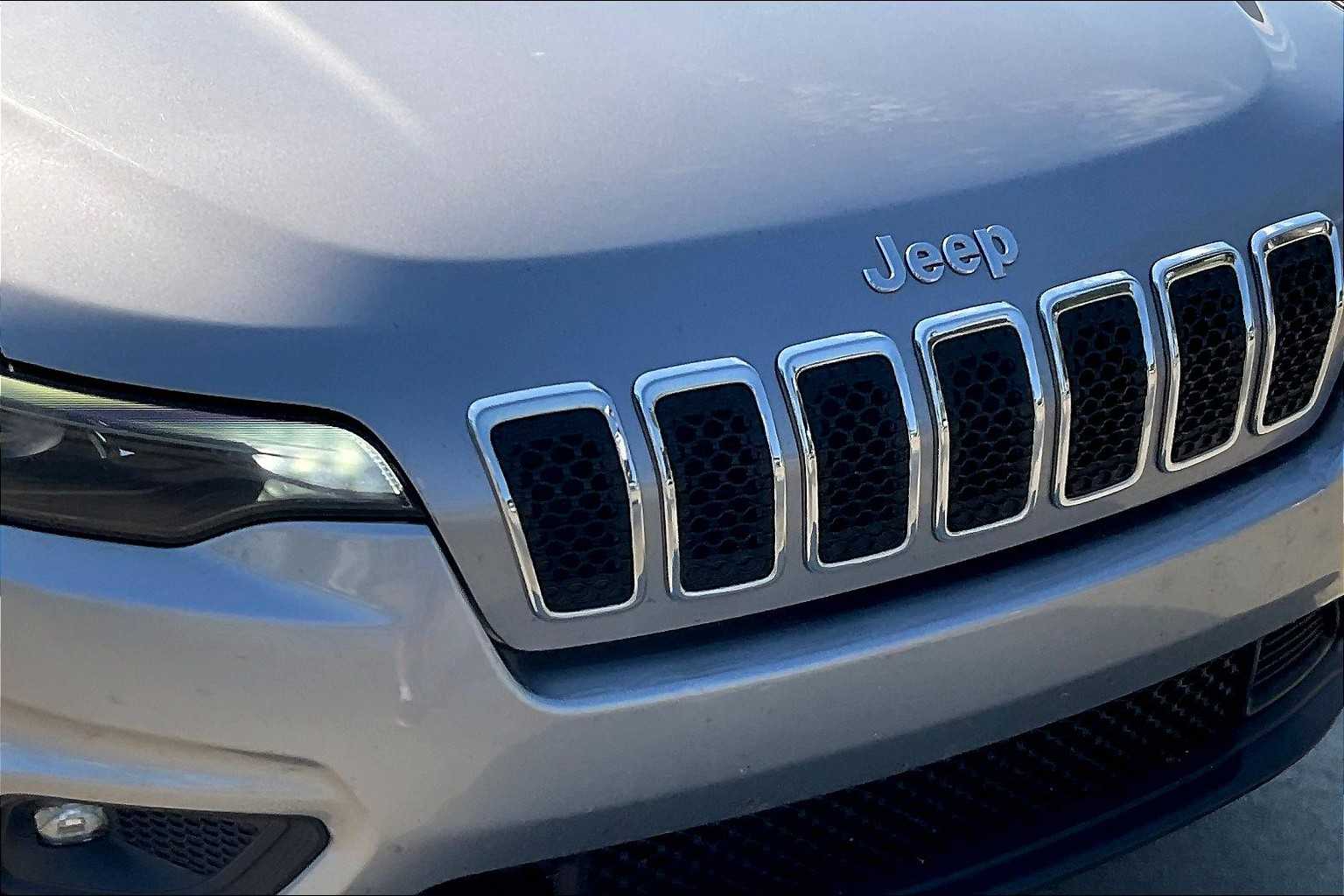 2019 Jeep Cherokee Latitude photo 25