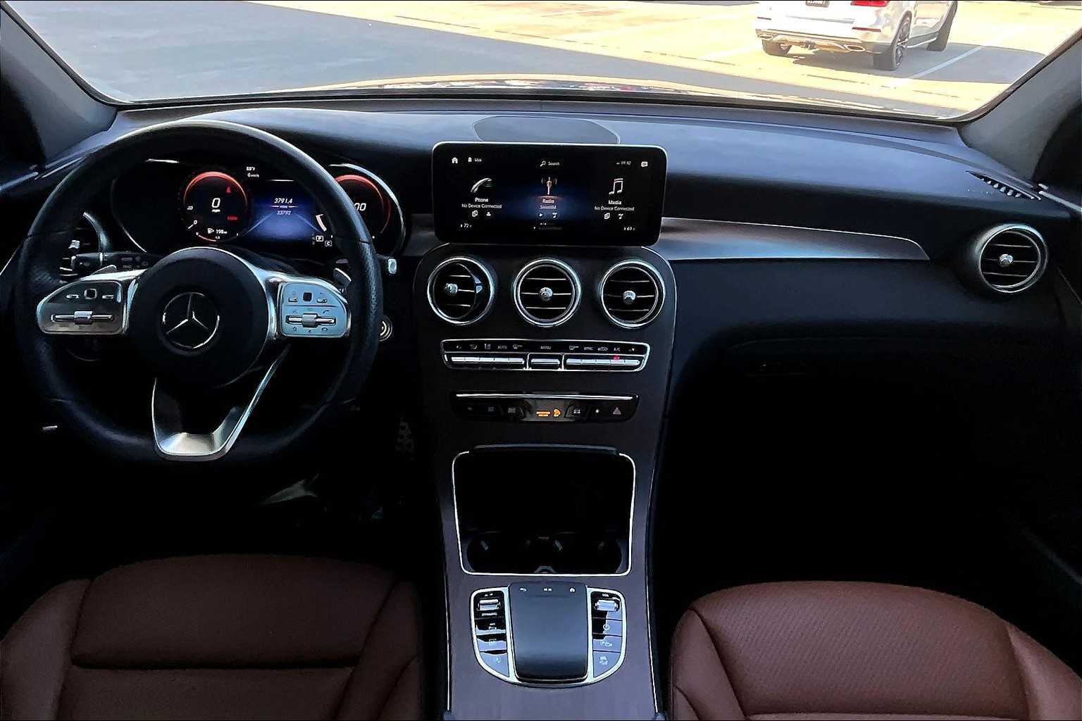 2022 Mercedes Benz GLC 300 photo 13