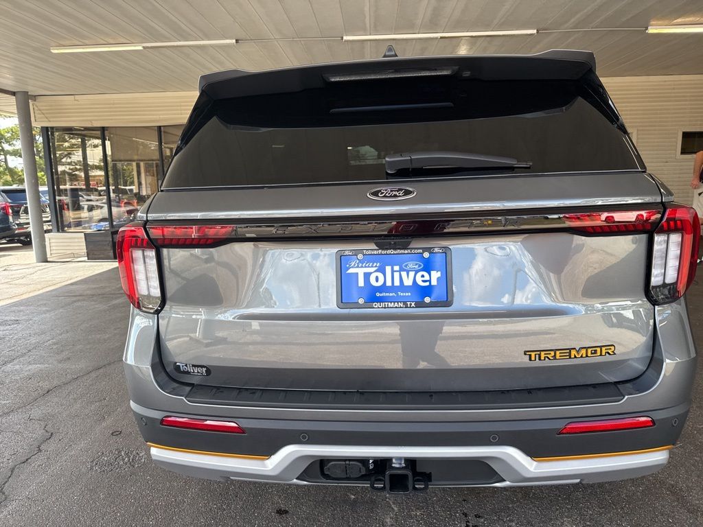 2026 Ford Explorer photo 4
