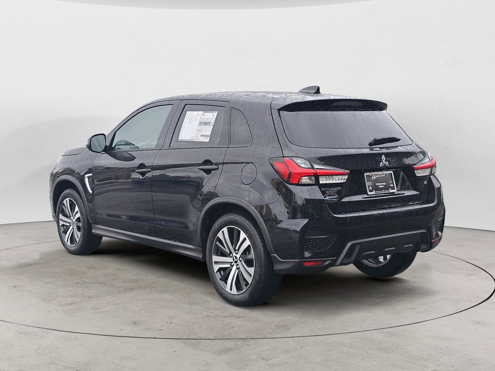 2025 Mitsubishi Outlander Sport SE photo 2