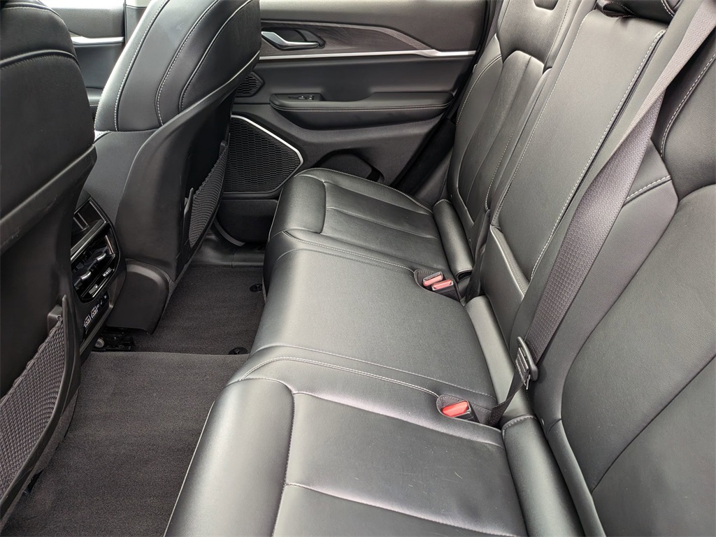 2022 Jeep Grand Cherokee Limited photo 15