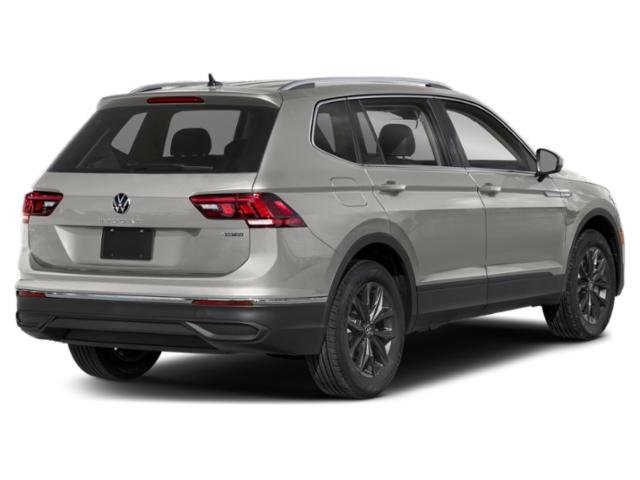 2024 Volkswagen Tiguan SE Wolfsburg Edition photo 2