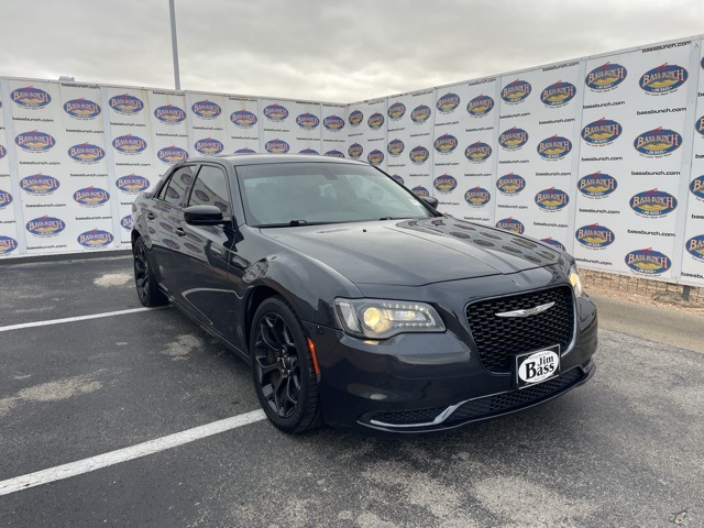 Used 2019 Chrysler 300 Touring with VIN 2C3CCAAG5KH590141 for sale in San Angelo, TX