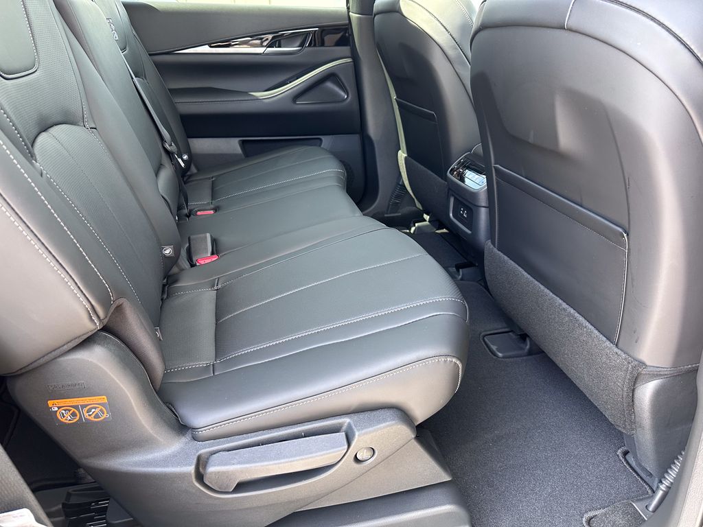 2025 Infiniti QX60 Pure photo 32
