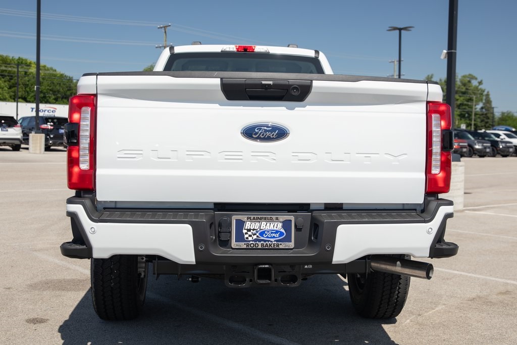 2025 Ford F-350 XL photo 13