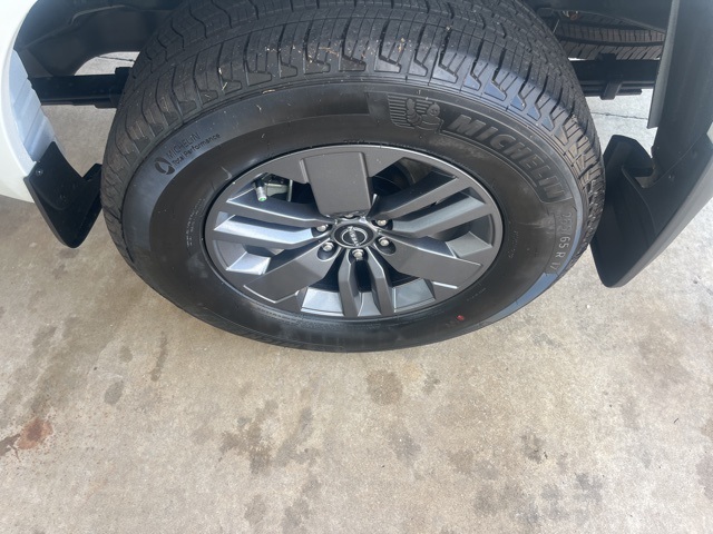 2025 Nissan Frontier Crew Cab SV photo 26